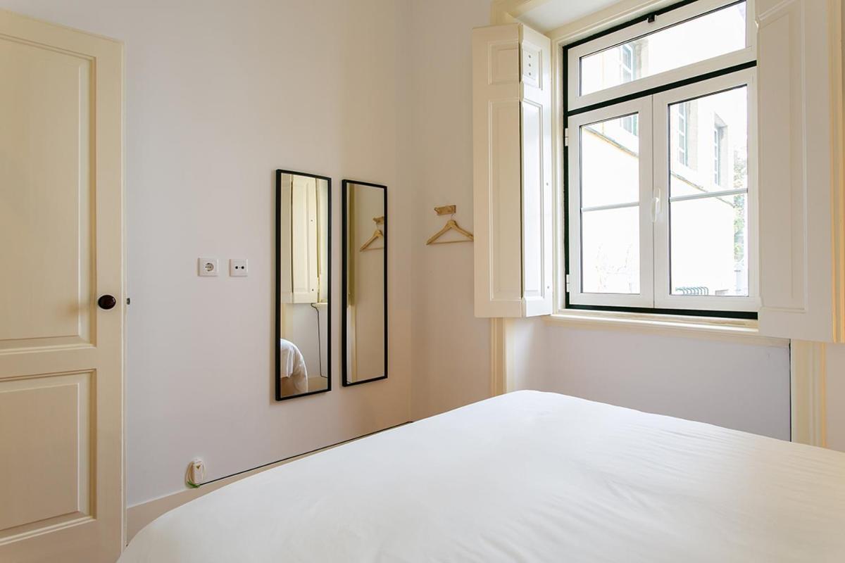 Lovelystay - Cozy 3Bdr Apartment In Estrela Lisboa Екстериор снимка