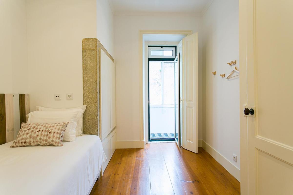 Lovelystay - Cozy 3Bdr Apartment In Estrela Lisboa Екстериор снимка